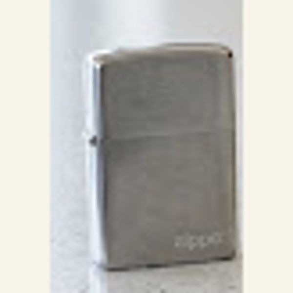 Encendedor Zippo clásico cromado